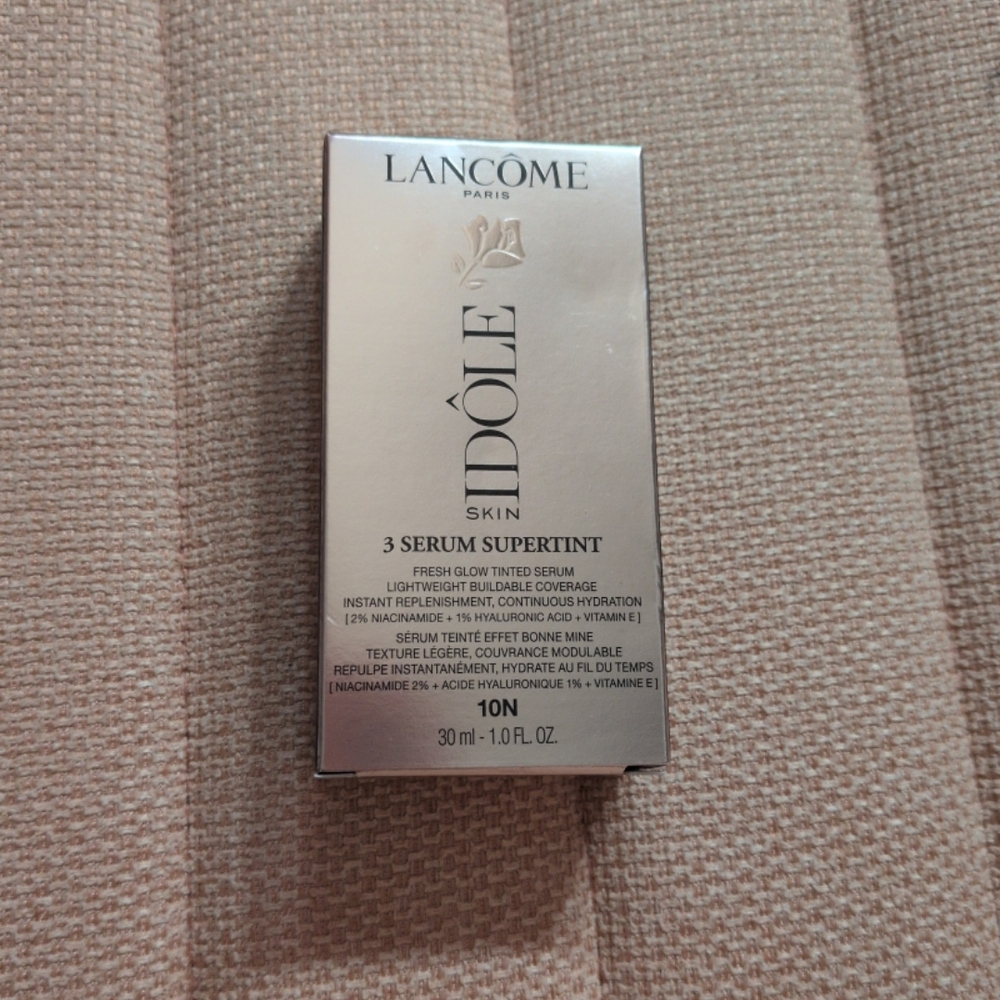 Lancome Idôle Skin Serum - Silver and Black